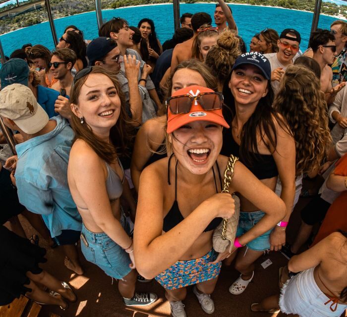 Split: Captain’s Boat Party – Blue Lagoon, DJ & Free Shots - Who This Boat Party Suits (and Who Should Skip It)