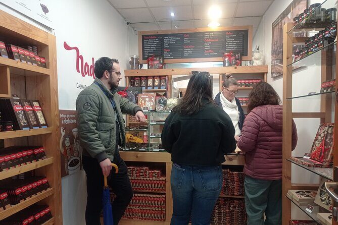Split: Food Tasting Small Group Tour - Food Included - How the stops connect: history of Diocletian’s area through food