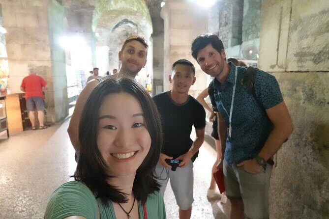 Split highlights – Evening walking tour - Golden Gate: Starting with the Palace’s Entrance Drama