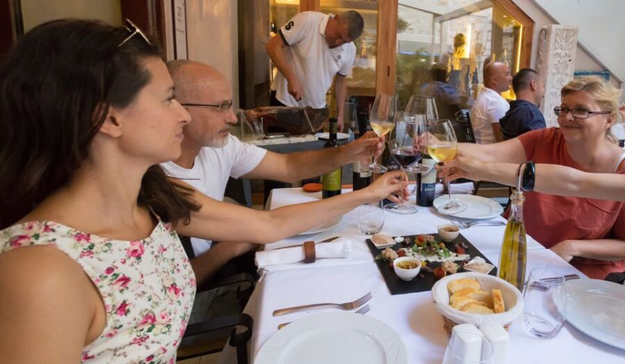 Split: Historical & Gastro Treasures Tour with Green Market - Green Market: your first taste of Split life