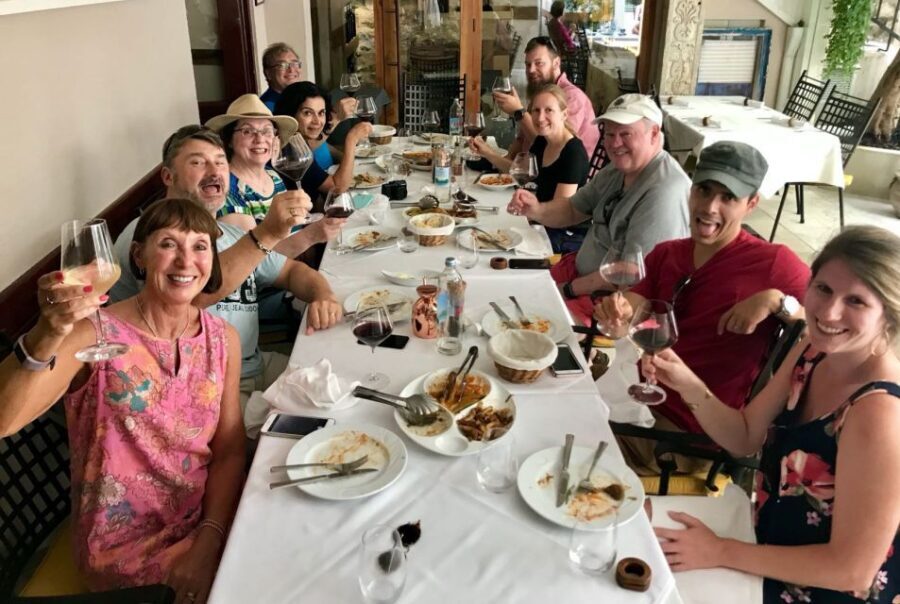Split: Historical & Gastro Treasures Tour with Green Market - The lunch hour: entering a konoba for seafood, pasta, and black risotto