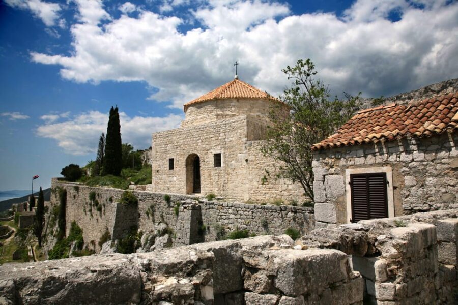 Split: Klis Fortress GOT and Olive Museum Entry Tickets - Klis Fortress: self-guided history with Game of Thrones energy