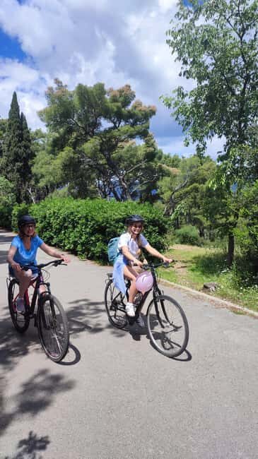 Split: Old Town and Marjan Park Bike Tour - Varoš Old Town Start: stone lanes, quick safety briefing, and real Split vibes