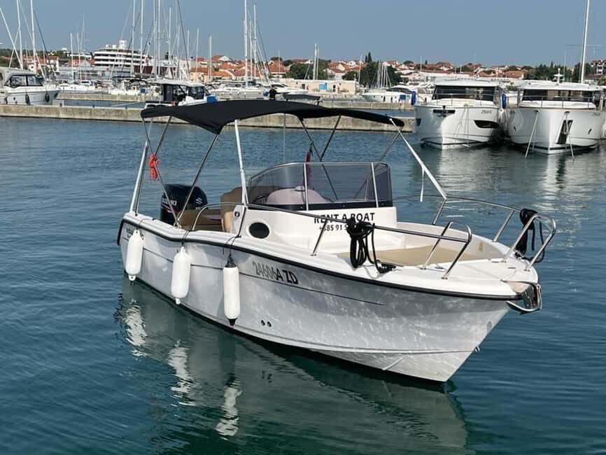 Split: Private Blue Lagoon 3 islands with speed boat - The Split-to-Blue-Lagoon idea: fast, fun, and built for swimming