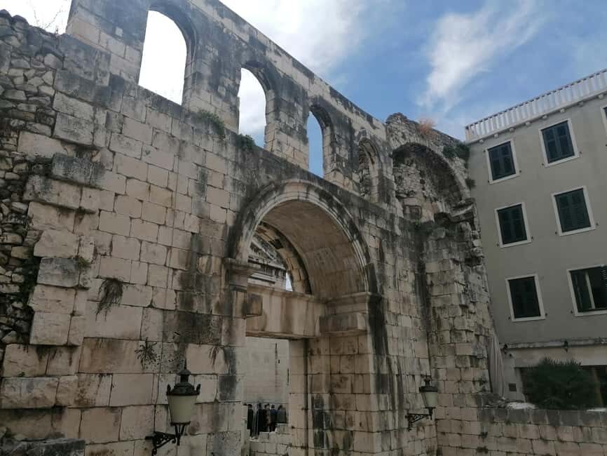 Split; Private Morning Walking Tour in Split - Meeting at the historical core model: your map before you walk