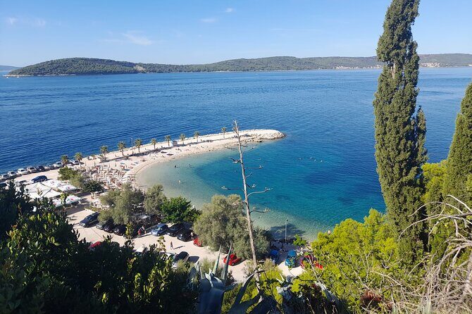 Split Tour by Electric Tuk-Tuk: Top City Highlights - Obojena Svjetlost and Kasjuni: The Beach Stops That Change the Mood