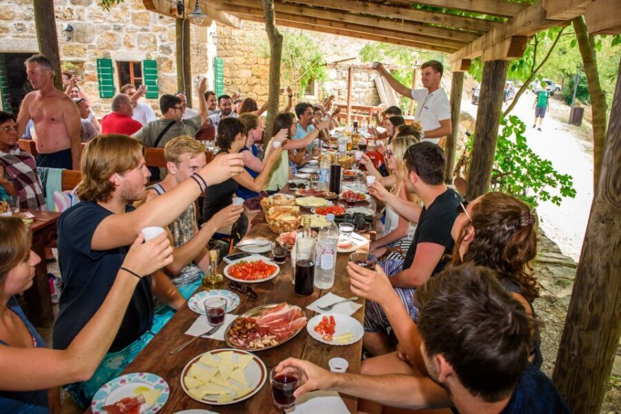 Split/Trogir: Krka National Park Day Trip with Wine Tasting - Wine Tasting in a Konoba: Local Pour, Local Rhythm