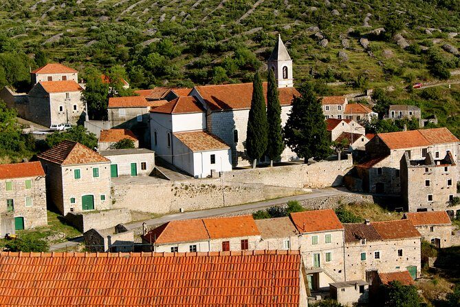 The Best of Hvar Small Group with Wine Tasting and Local meal - Lavender in Brusje: Seasonal Magic (and What to Do Off-Season)