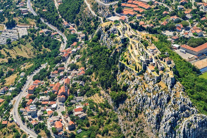 The Diocletian route - Panoramic Flight over Split - The vibe on board: calm pilot energy and photo help from Ivan’s team
