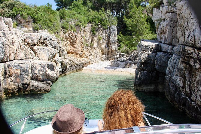 Three Island Cruise Tour Featuring the Blue Lagoon and Solta - Stop 3: Hidden coves around Drvenik islands