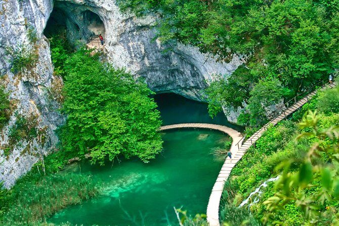 Transfer from Split to Zagreb with Entry Ticket to Plitvice Lakes - Price and value: is $202.51 actually a good deal?