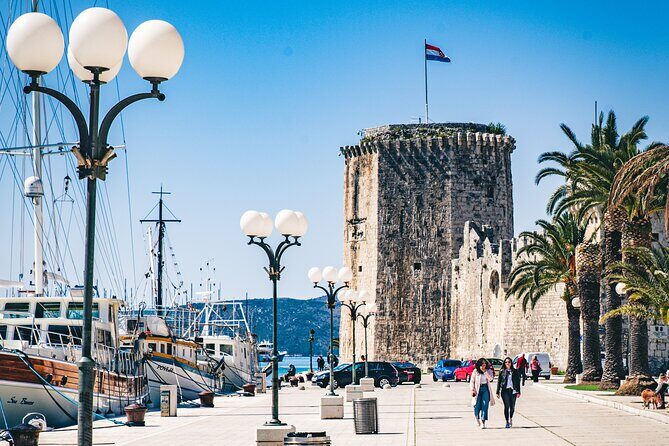 Trogir & Split – Private tour of two UNESCO cities - Golden Gate pause and the Grgur statue moment